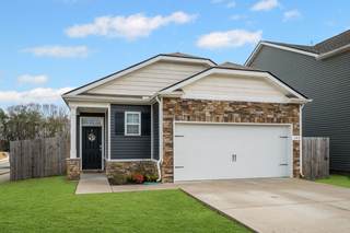 MLS# 2794520 - 105 Victory Cir in Sycamore Ridge in Ashland City Tennessee 37015
