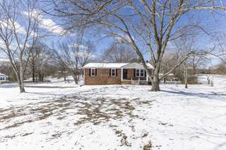 MLS# 2794819 - 1207 Old Charlotte Rd in N/A in White Bluff Tennessee 37187