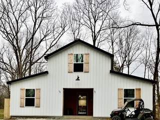MLS# 2794886 - 611 Eno Rd in none in Dickson Tennessee 37055
