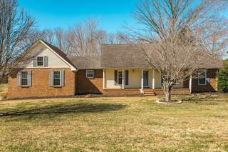 MLS# 2796355 - 1133 Adam Dr in Overview Sec 1 in Cottontown Tennessee 37048