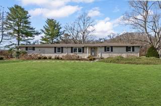 MLS# 2799796 - 107 Harpeth Valley Rd in Bellevue Manor in Nashville Tennessee 37221