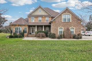 MLS# 2801265 - 2715 Battleground Dr in Wynthrope Hall in Murfreesboro Tennessee 37129