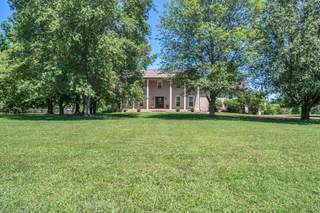 MLS# 2801508 - 1014 Valley Forge Dr in Lake Colonial Est Sec 2 in Arrington Tennessee 37014