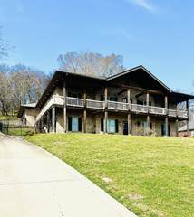 MLS# 2803702 - 1715 Oak Trail Dr in Oakwood Sec 4 in Columbia Tennessee 38401