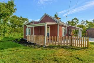 MLS# 2804363 - 857 Bear Creek Pike in N/A in Columbia Tennessee 38401