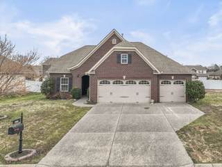 MLS# 2806285 - 1060 Campbell Ave in Elk Acres in Gallatin Tennessee 37066