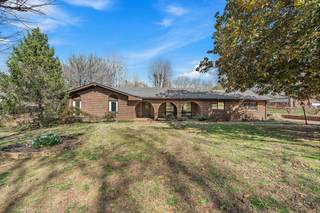 MLS# 2807095 - 1309 Mariner Dr in Sunnyside Sec 1 in Columbia Tennessee 38401