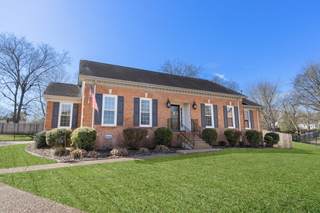 MLS# 2807149 - 114 Hickory Trl in Hickory Grove Sec 4 in Hendersonville Tennessee 37075