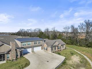 MLS# 2809168 - 2612 Stonecenter Ln in Stonebridge Townhouses 20th Amendment in Murfreesboro Tennessee 37128