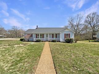 MLS# 2809433 - 1421 Bradshaw Dr in Lytle Creek Sec 1 in Columbia Tennessee 38401