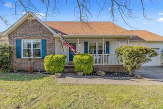 MLS# 2810213 - 402 Sanders Dr in Hailey Hills Sec 5 Resub in La Vergne Tennessee 37086