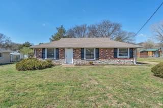 MLS# 2812076 - 3883 Lunn Dr in Royal Hills in Nashville Tennessee 37218