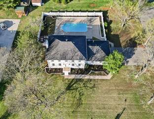 MLS# 2812490 - 1806 Wiltshire Dr in Riverview Park Sec 14 in Murfreesboro Tennessee 37129