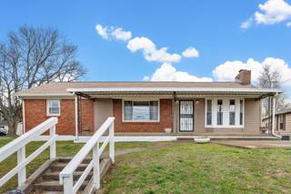 MLS# 2813246 - 613 Central Ave W in None in Springfield Tennessee 37172