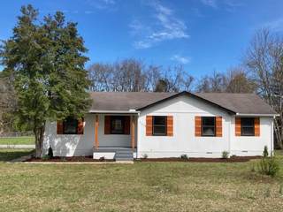 MLS# 2816823 - 2438 River Oaks Dr in Nestledown Est in Murfreesboro Tennessee 37129