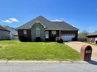 MLS# 2818497 - 450 Robins Trl in Ridge Crest Sub Sec in Westmoreland Tennessee 37186
