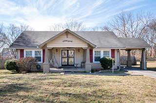 MLS# 2818612 - 818 Riverside Dr in Campbells/Riverwood in Nashville Tennessee 37206