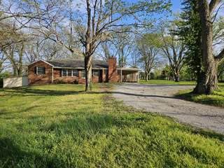 MLS# 2819041 - 303 Moss Trl in Goodlettsville Heights in Goodlettsville Tennessee 37072