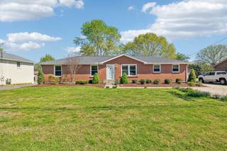 MLS# 2819417 - 170 Wessington Pl in Colonial Acres Sec in Hendersonville Tennessee 37075