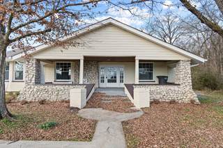 MLS# 2819678 - 102 Rinks Cir in Rinks in Columbia Tennessee 38401