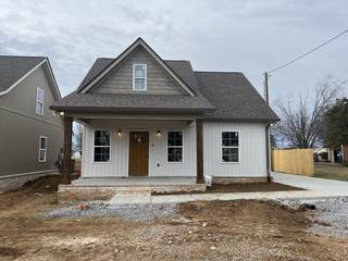 MLS# 2819890 - 692 Castle Heights Ave in NA in Lebanon Tennessee 37087