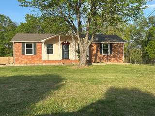 MLS# 2820158 - 145 Ashland Dr in Replat Of Ashland Estates in Ashland City Tennessee 37015