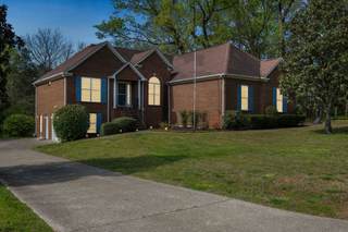 MLS# 2820215 - 904 Everyman Ct in Bakersfield Sec 4 in Columbia Tennessee 38401