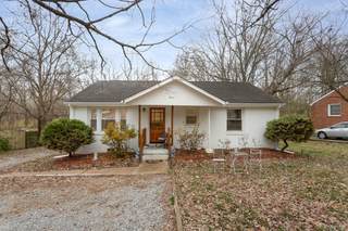 MLS# 2820292 - 5014 Packard Dr in Fairlane Park in Nashville Tennessee 37211