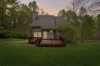 MLS# 2820417 - 1173 Anna Rebecca Ct in Covington Heights Sub in Kingston Springs Tennessee 37082