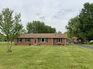 MLS# 2822513 - 3009 Old Greenbrier Pike in Highland Est in Greenbrier Tennessee 37073