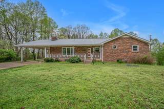 MLS# 2822721 - 320 Black Rd in None in Dickson Tennessee 37055