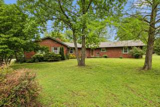 MLS# 2823603 - 3101 Windemere Cir in Lincoya Hills in Nashville Tennessee 37214
