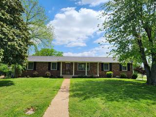 MLS# 2823878 - 106 Rebecca Dr in Surfside Park Sec 3 in Hendersonville Tennessee 37075