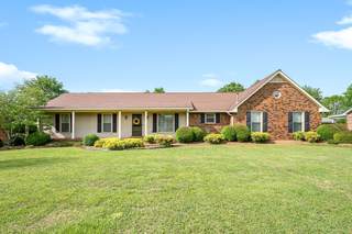 MLS# 2824013 - 1705 Hollow Oak Dr in Summer Crest 1 in Lebanon Tennessee 37087
