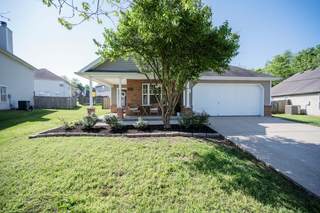 MLS# 2824255 - 1402 Hectare Ct in Seven Oaks Sec 9 in Smyrna Tennessee 37167