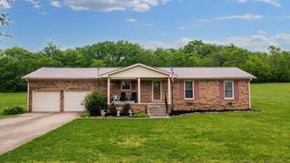 MLS# 2865342 - 1213 Shackelford Dr in Frances S/D in Mount Pleasant Tennessee 38474