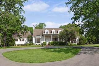 MLS# 2865773 - 1161 Sewanee Rd in Oak Hill in Nashville Tennessee 37220