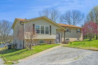MLS# 2866671 - 204 Drakewood Dr in Drakewood in Portland Tennessee 37148
