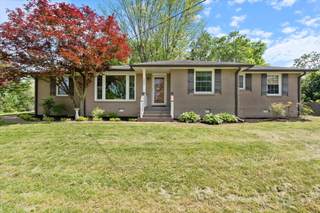 MLS# 2866827 - 209 Foxwood Ln in Foxwood in Nashville Tennessee 37210