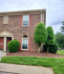 MLS# 2883008 - 300 Lakebrink Dr in Larchwood in Nashville Tennessee 37214
