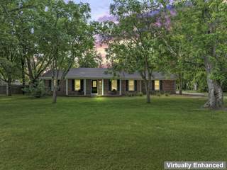 MLS# 2887174 - 211 Elmwood Dr in Oakwood Sec I in Murfreesboro Tennessee 37128