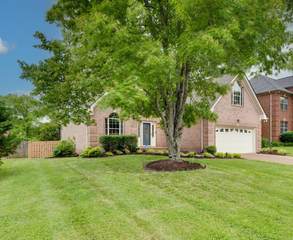 MLS# 2887231 - 6621 Broken Bow Dr in Indian Creek Estates in Antioch Tennessee 37013