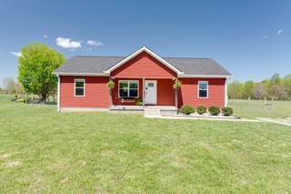 MLS# 2887829 - 131 Mount Vernon Church Rd in Autumn Ridge in Bethpage Tennessee 37022