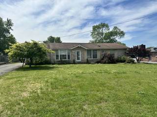 MLS# 2888291 - 136 Oak Park Dr in Oak Park in Nashville Tennessee 37207