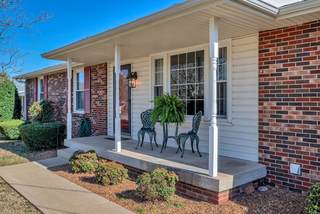 MLS# 2889911 - 104 Homestead Dr in Walnut Hill Est Sec in Hendersonville Tennessee 37075