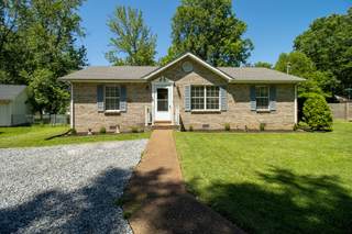 MLS# 2889921 - 313 Oakdale Dr in Northwoods Phase 1 S in White House Tennessee 37188