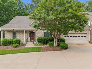 MLS# 2890185 - 2812 A White Oak Dr in Sharondale Heights Townhomes in Nashville Tennessee 37215