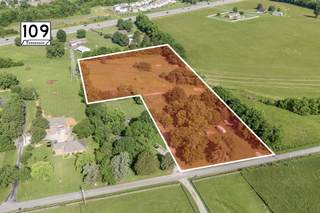 MLS# 2890364 - 1182 Old Laguardo Rd E in Mini Farm On 5 Acres in Lebanon Tennessee 37087