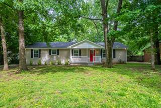 MLS# 2890494 - 104 Evanmeade Dr in Davis Park Estates in Smyrna Tennessee 37167