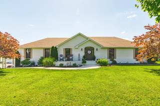 MLS# 2890966 - 728 Greenfield Ln in Pinnacle Farms in Castalian Springs Tennessee 37031